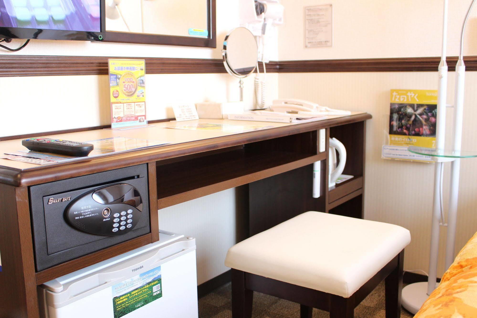 Toyoko Inn Okayama-Eki Nishiguchi Hiroba Exteriör bild