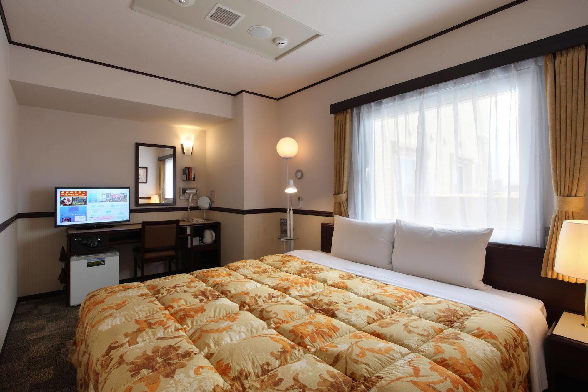 Toyoko Inn Okayama-Eki Nishiguchi Hiroba Exteriör bild